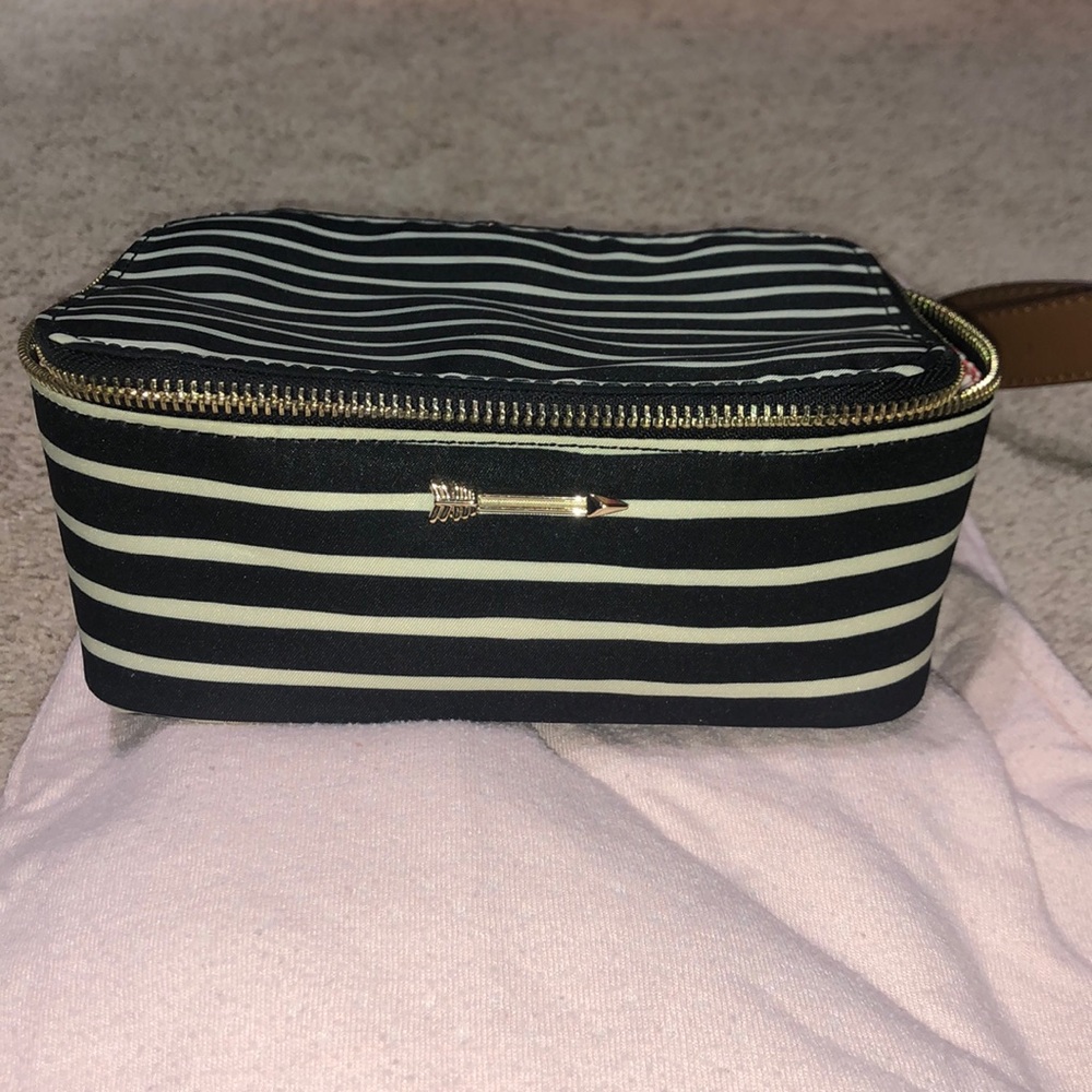 Jewelry case by Stella&Dot